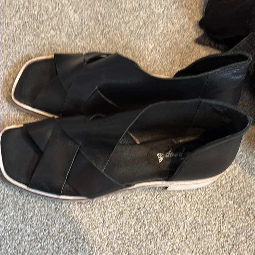 Free People size 40 Black Women's open toe Shoes - Picture 2 of 5